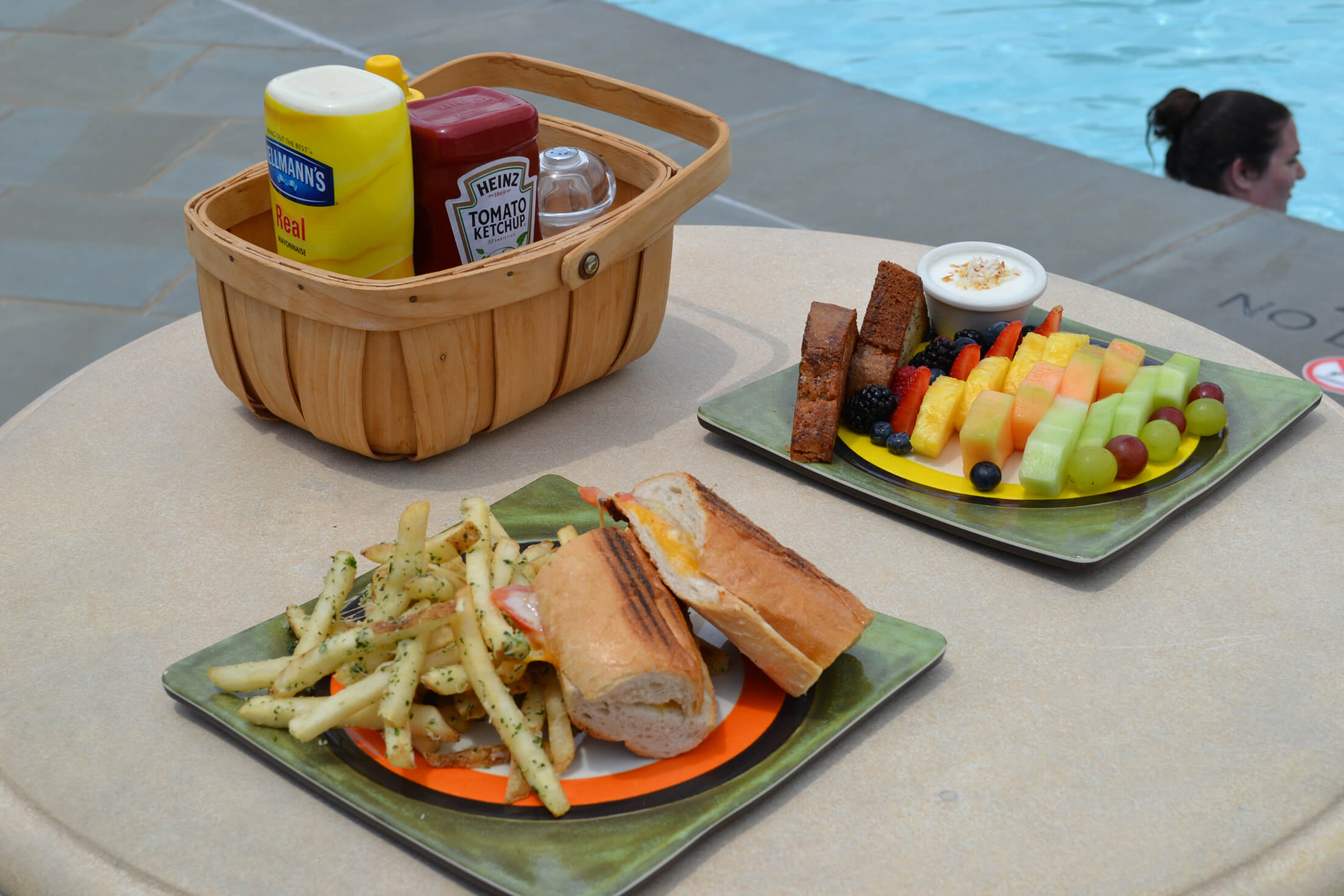 meal-by-the-pool