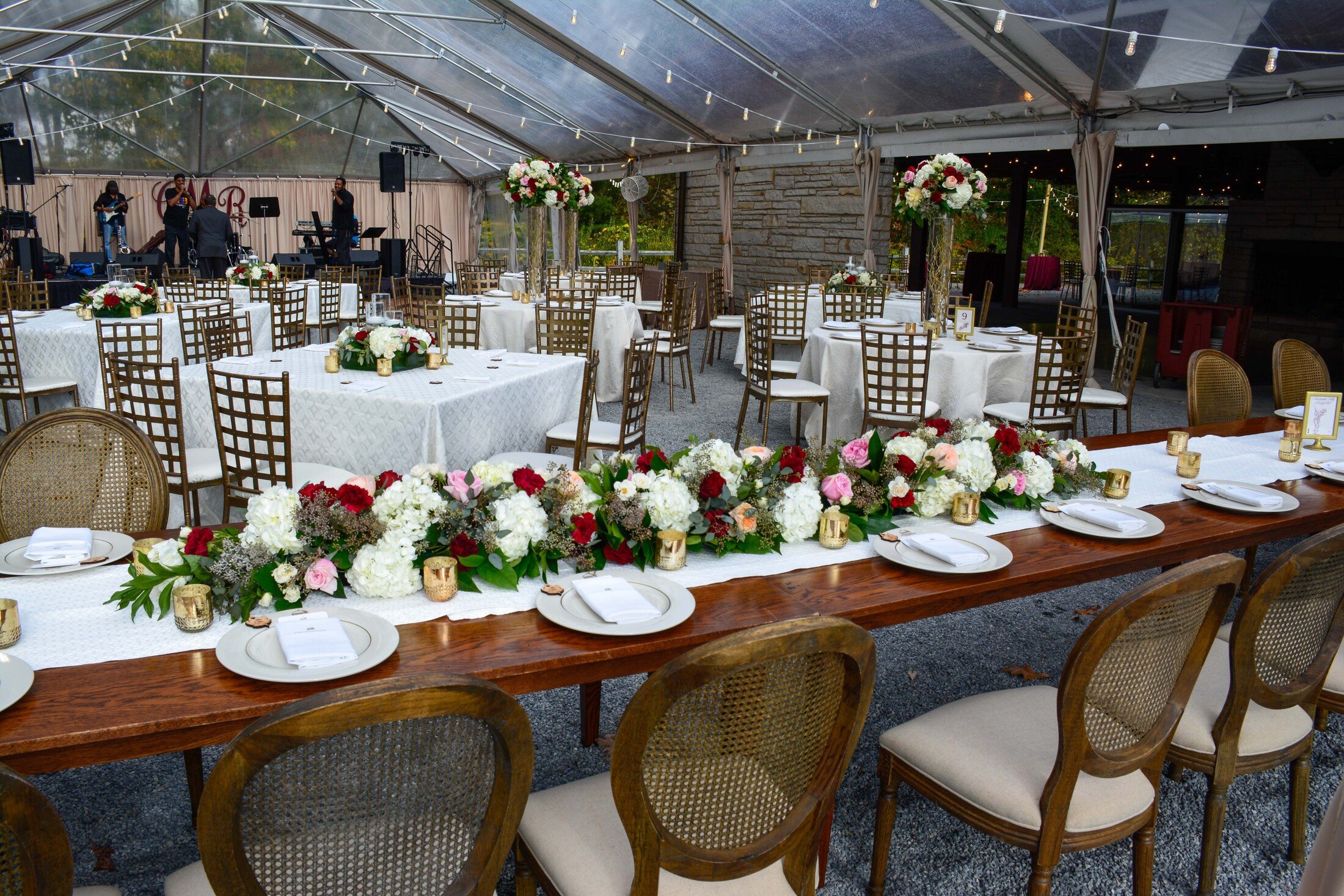 table-at-wedding