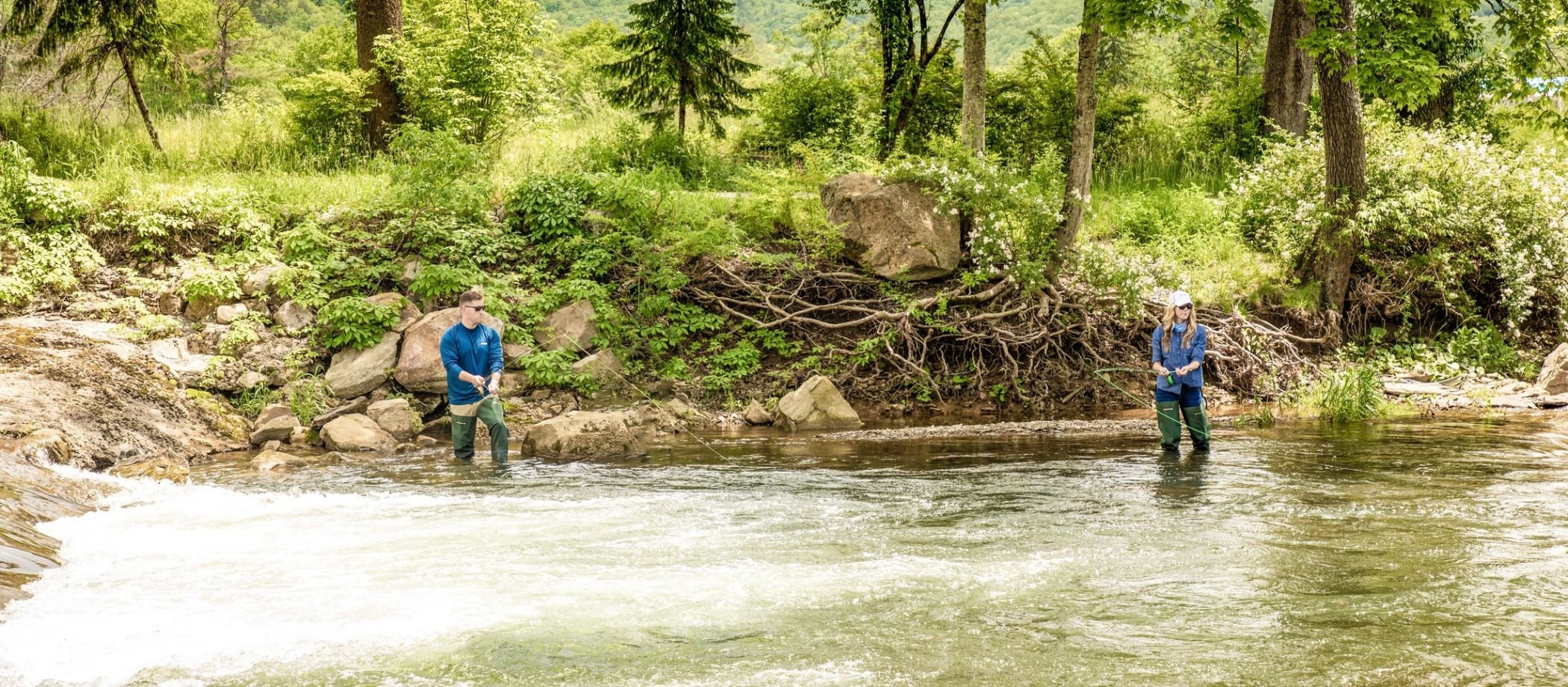 two-people-fishing