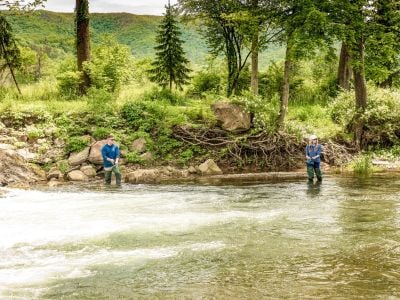 two-people-fishing