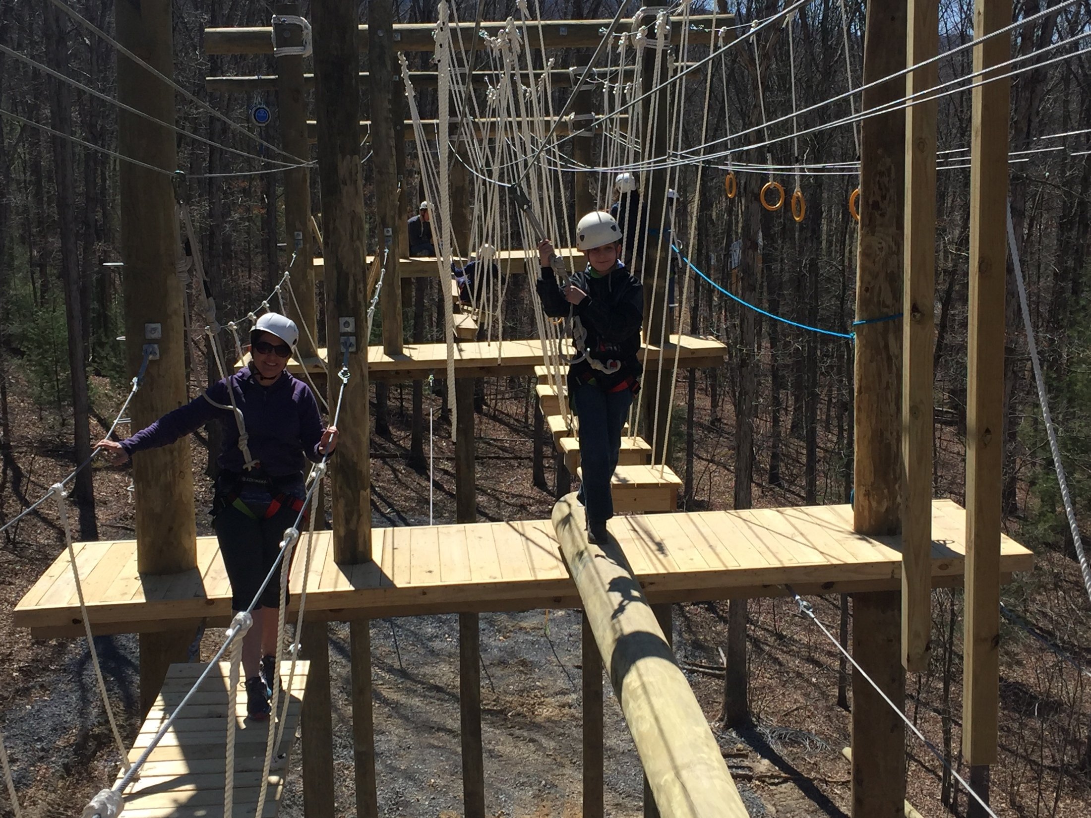 kids-playing-on-adventure-course
