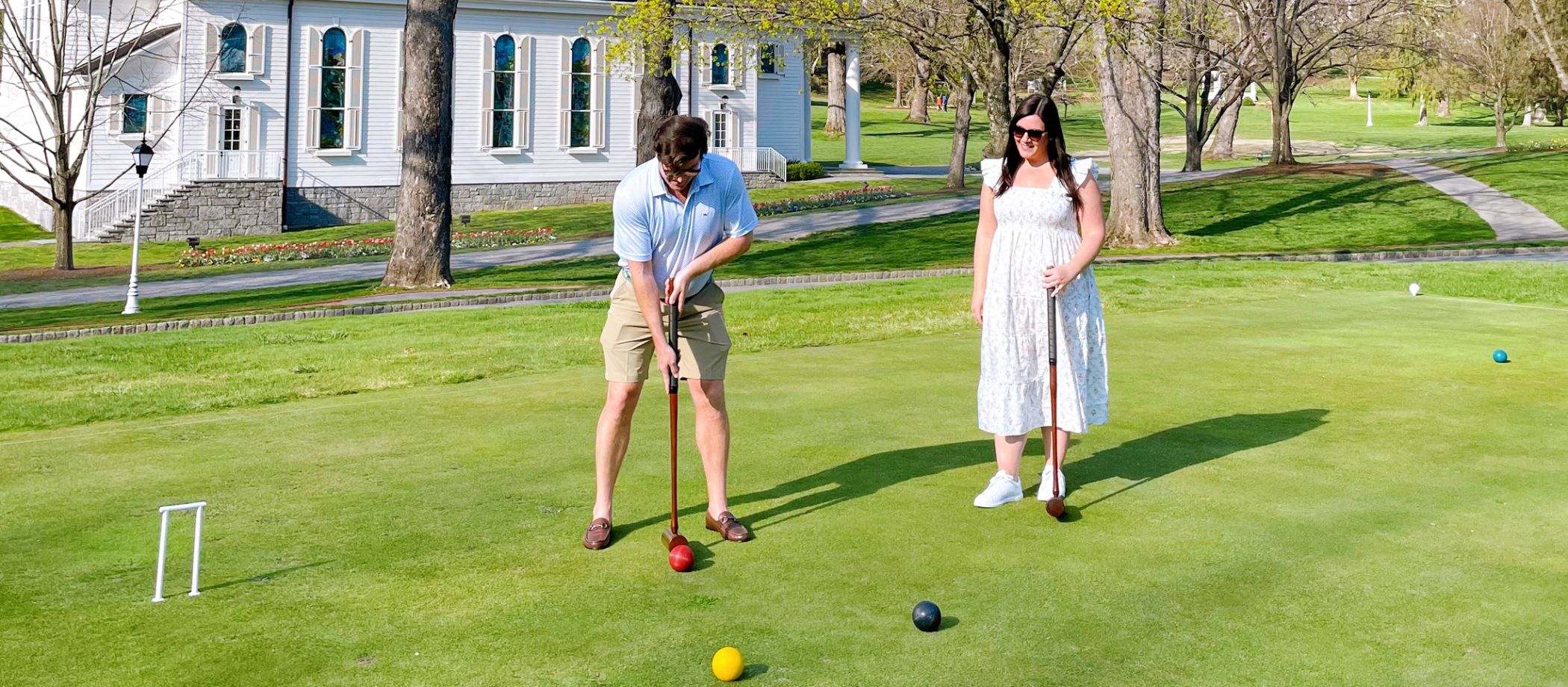 greenbrier-croquet-couple