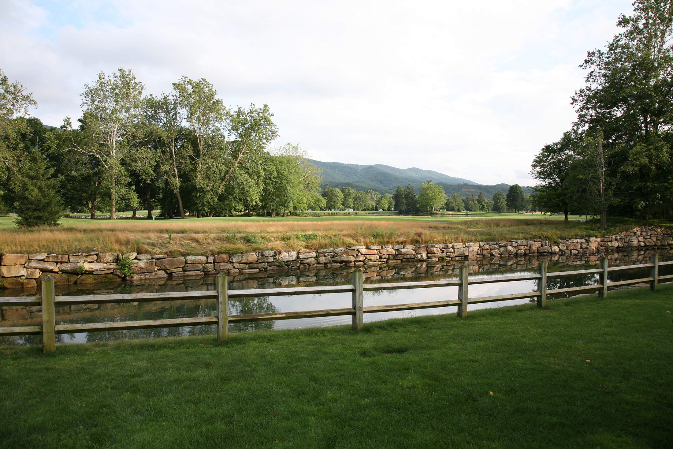 howards_creek_lodge