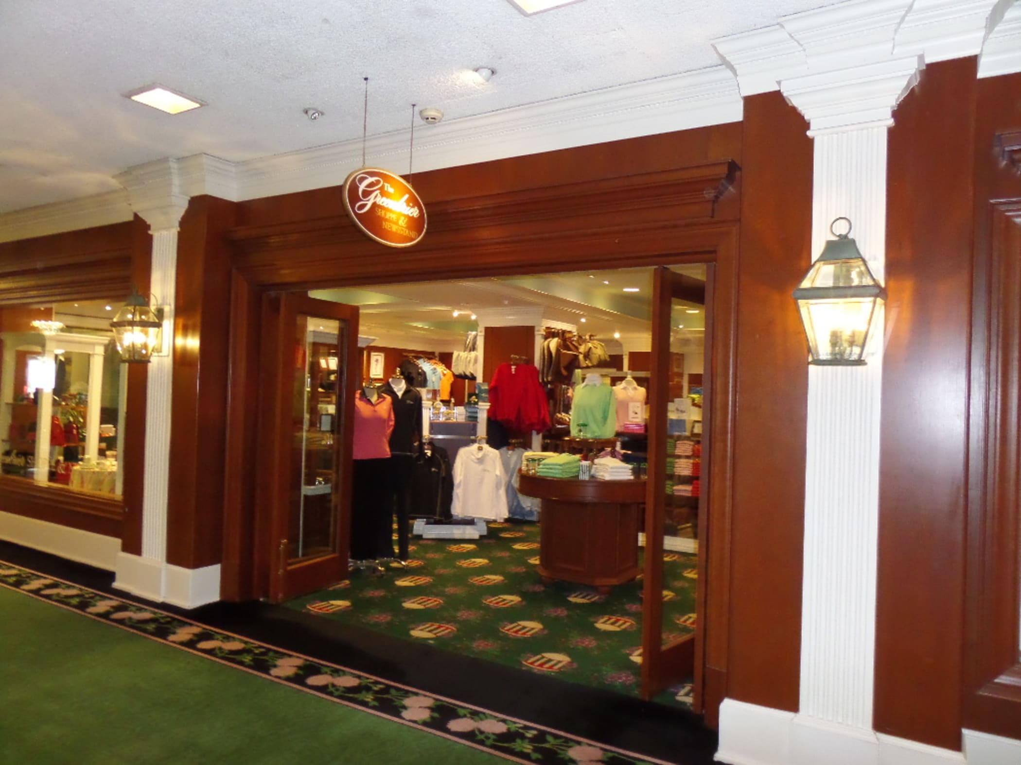 the Greenbrier Shoppe & Newsstand